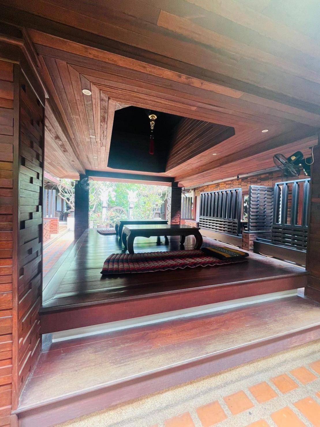 Yotaka Boutique Hotel Bangkok Exteriör bild