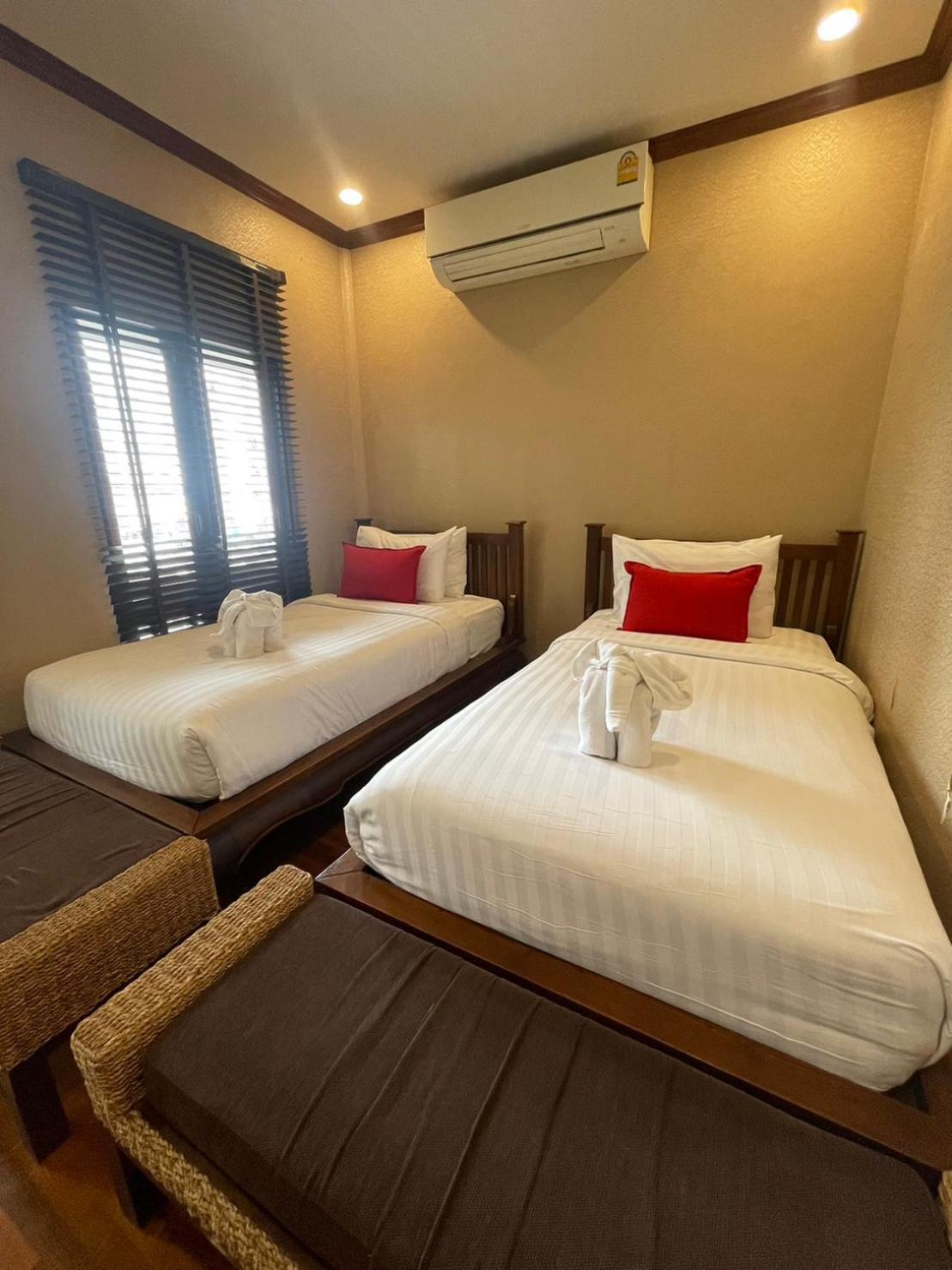 Yotaka Boutique Hotel Bangkok Exteriör bild