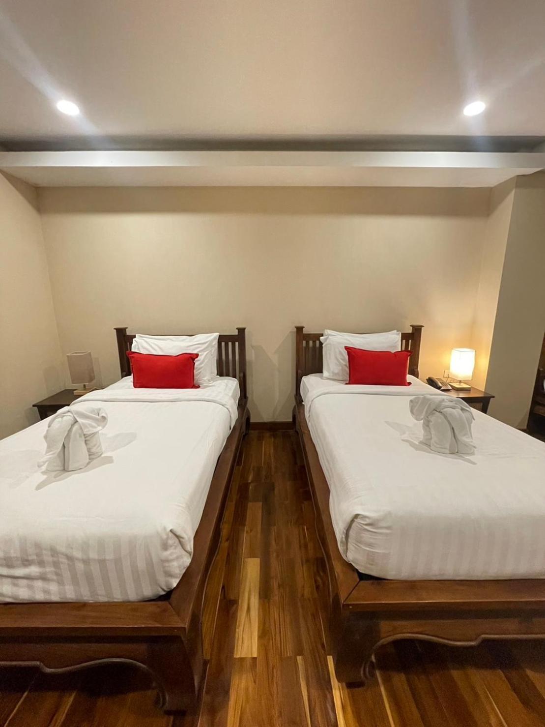 Yotaka Boutique Hotel Bangkok Exteriör bild
