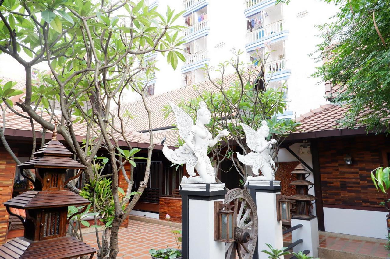 Yotaka Boutique Hotel Bangkok Exteriör bild