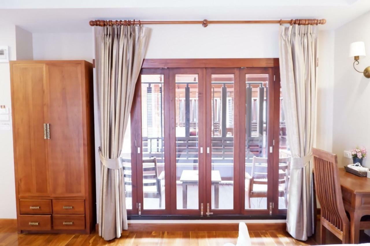 Yotaka Boutique Hotel Bangkok Exteriör bild